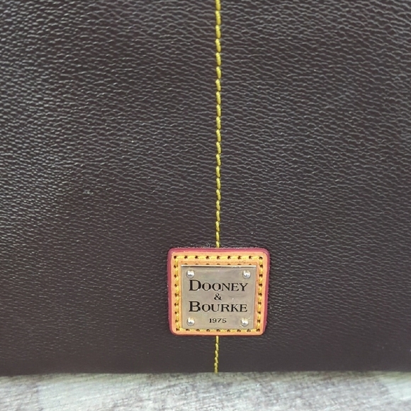 Dooney & Bourke Black and Tan Women's Bag - Picture 2 of 8